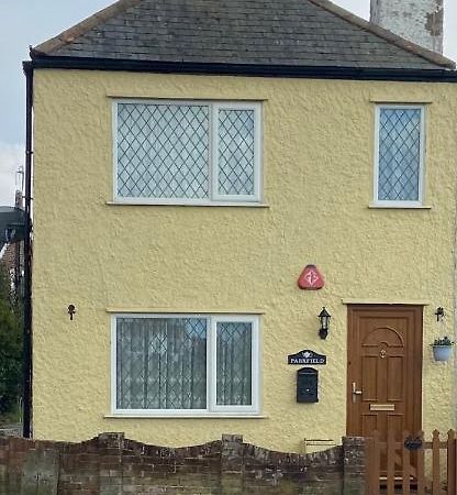 Cosy Cottage Great Bentley Near Station And Shops Exteriér fotografie