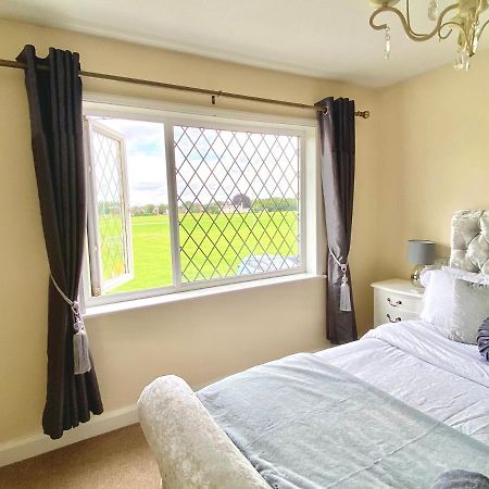 Cosy Cottage Great Bentley Near Station And Shops Exteriér fotografie