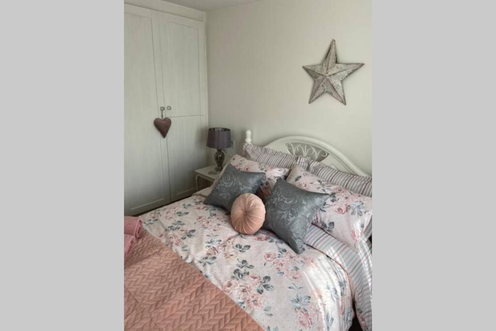 Cosy Cottage Great Bentley Near Station And Shops Exteriér fotografie