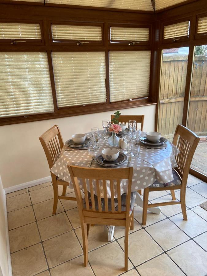 Cosy Cottage Great Bentley Near Station And Shops Exteriér fotografie